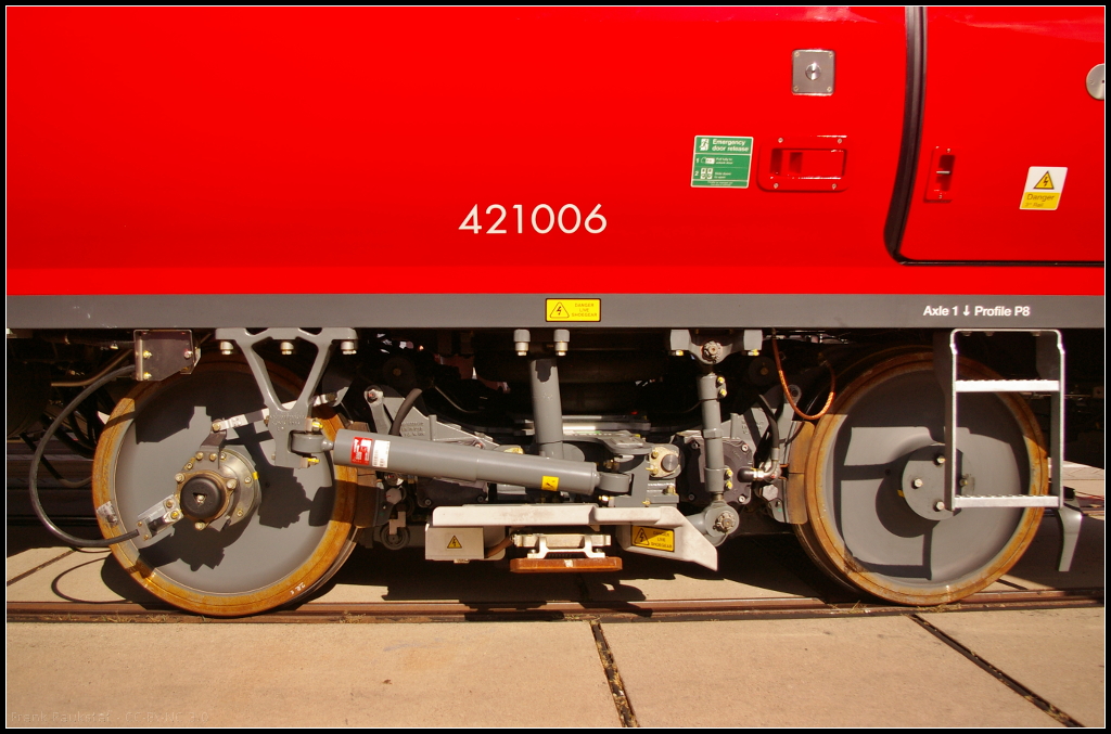 InnoTrans 2016 in Berlin: Drehgestell des Siemens Desiro City f�r die South West Trains (SWT) in England. Der Triebzug ist als Class 707 eingereiht.