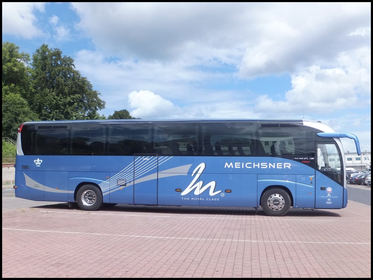 Irisbus Magelys Pro von Meichsner aus Deutschland im Stadthafen Sassnitz.