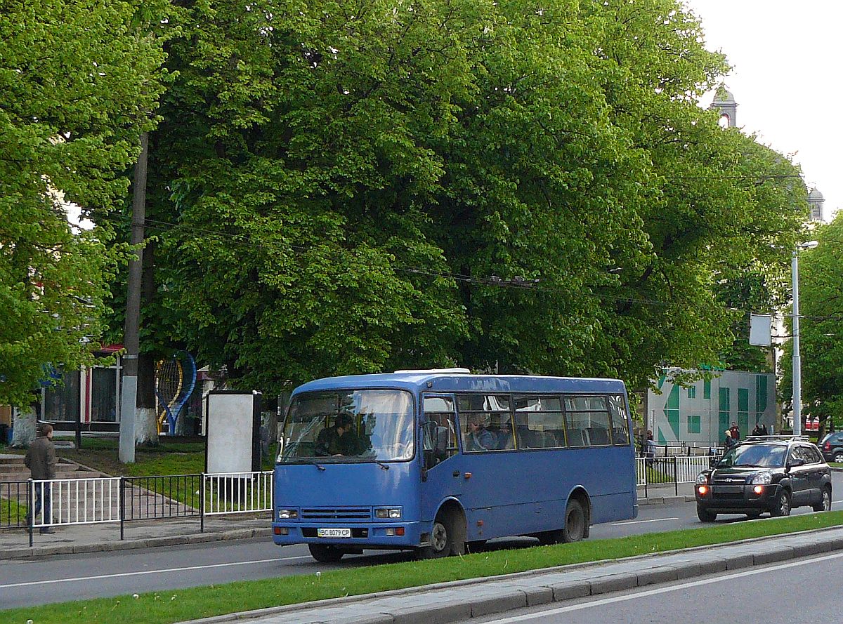 Isuzu Bogdan А091 Bus. Prospekt Vyacheslava Chernovola, Lviv 04-05-2014.

Isuzu Bogdan А091 bus. Prospekt Vyacheslava Chernovola, Lviv 04-05-2014.