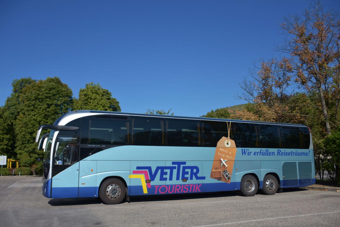 Iveco Irisbus Magelys von Vetter Reisen aus der BRD 2017 in Krems.