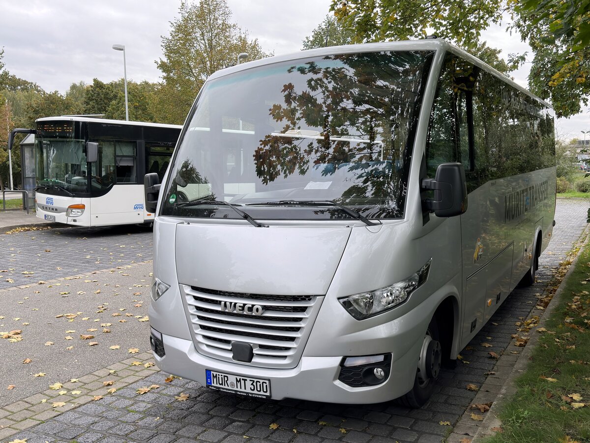 Iveco Probus R/L von Müritz Transfer aus Deutschland in Malchow.