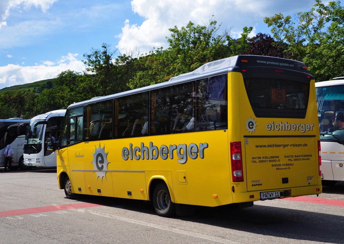 IVECO Rapido Daily 3,0 von Eichberger Reisen aus der BRD in Krems gesehen.