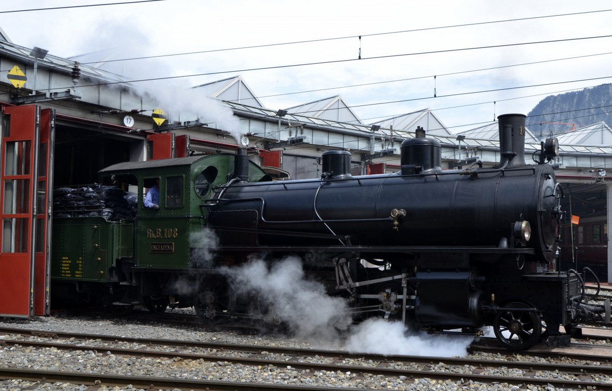 Jubilum 125 Jahre RhB am 10.05.2014 im Depot Landquart. Die G 4/5  108 bei der Ausfahrt zur Lokparade. Ursprnglich hatte die RhB 29 Lokomotiven beschafft, brig geblieben sind die Lokomotiven 107 und 108. Hg.: 45km/h, LP: 13,97m, Leistung: 228kW/802PS, Inbetriebsetzung: 1904-1915, Lieferfirma: SLM