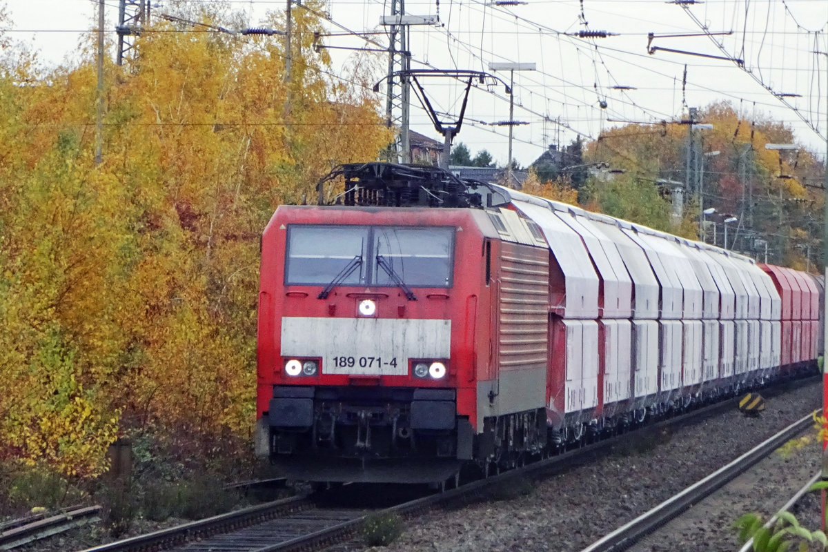 Kalkzug mit 189 071 durchfahrt am 14 November 2019 Emmerich.