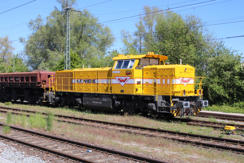 Kaum aus dem Urlaub zurück gab es am 12.05.2025 277 804 Vossloh G 1700 BB von Wiebe in Rostock-Bramow.