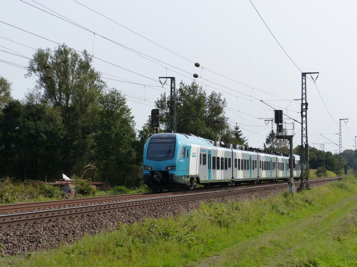 Keolis Eurobahn Stadler FLIRT 3 Triebzug ET 4.05 Devesstrae, Salzbergen 11-09-2020.

Keolis Eurobahn Stadler FLIRT 3 treinstel ET 4.05 Devesstrae, Salzbergen 11-09-2020.