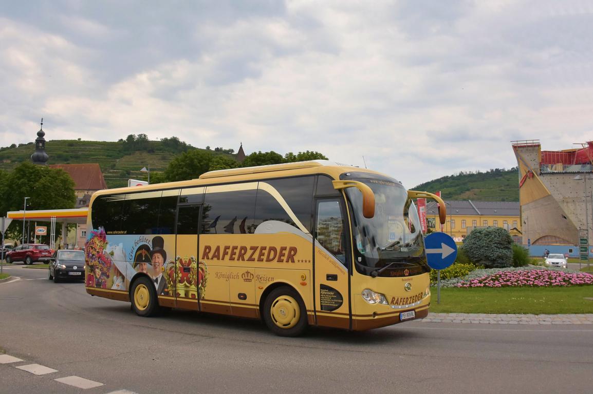 King Long von Raferzeder Reisen aus AT 2018 in Krems gesehen.