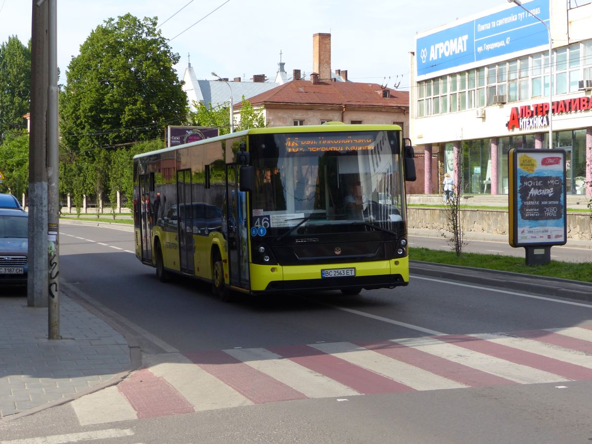 LKAP nr 1 (Львівське комунальне автотранспортне підприємство nr 1 ) Electron A18501 Bus Baujahr 2016. Prospekt Viacheslava Chornovola, Lviv, Ukraine 08-06-2017.


LKAP nr 1 (Львівське комунальне автотранспортне підприємство nr 1 ) Electron A18501 bus bouwjaar 2016. Prospekt Viacheslava Chornovola, Lviv, Oekrane 08-06-2017.