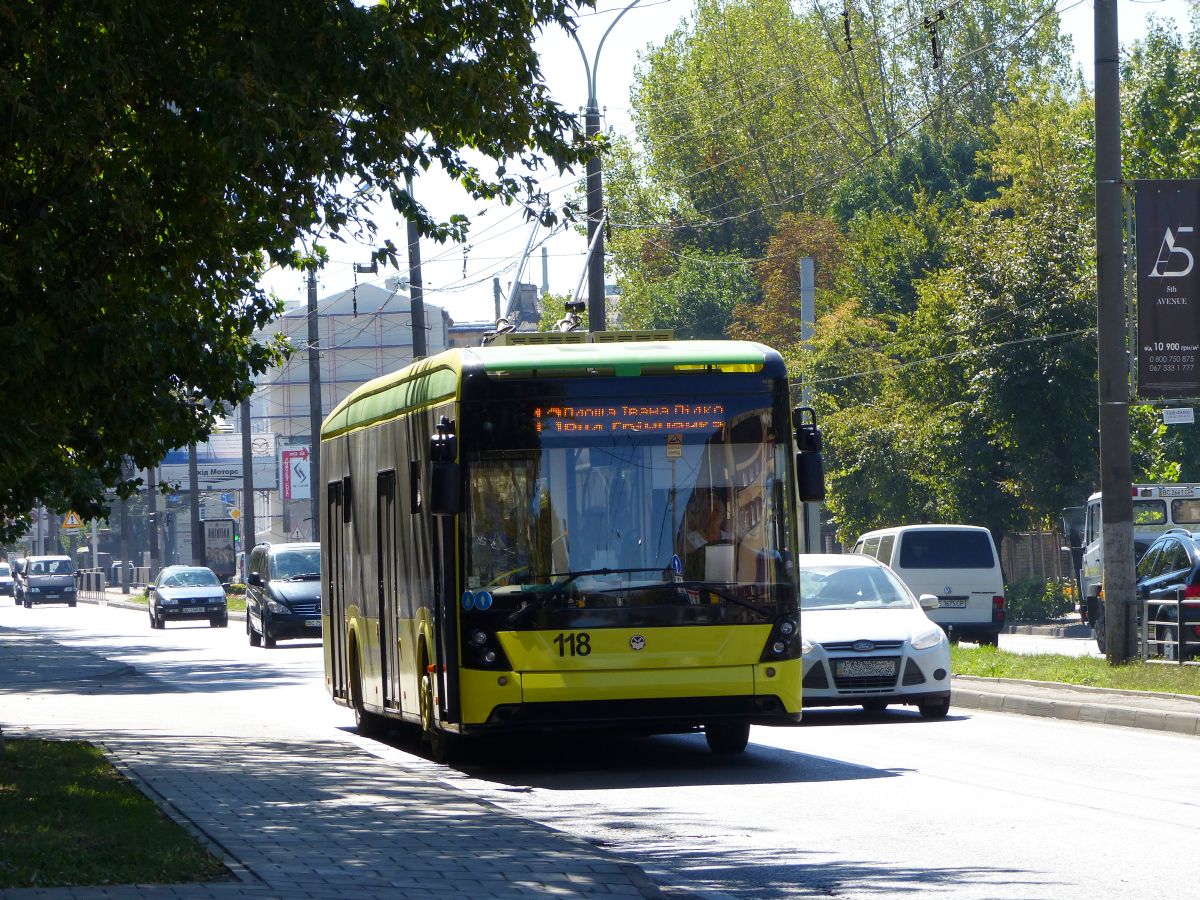 LKP (Львівське комунальне підприємство) LET (Lviv Elektro Trans) O-Bus 118 Elektron Т19101 Baujahr 2016. Prospekt Viacheslava Chornovola, Lviv, Ukraine 28-08-2016.

LKP (Львівське комунальне підприємство) LET (Lviv Elektro Trans) trolleybus 118 Elektron Т19101 bouwjaar 2016. Prospekt Viacheslava Chornovola, Lviv, Oekrane 28-08-2016.