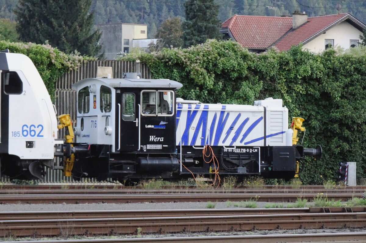 Lokomotion verschublok 333 716 WERA steht am 21 September 2021 abgestelt in Kufstein.