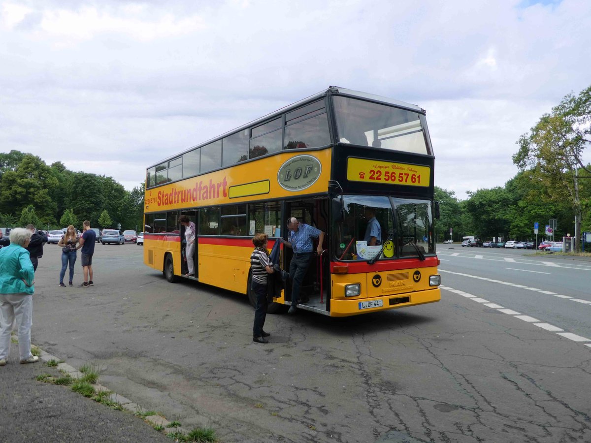 MAN Doppeldeckerbus unterwegs in Leipzig im Juli 2016