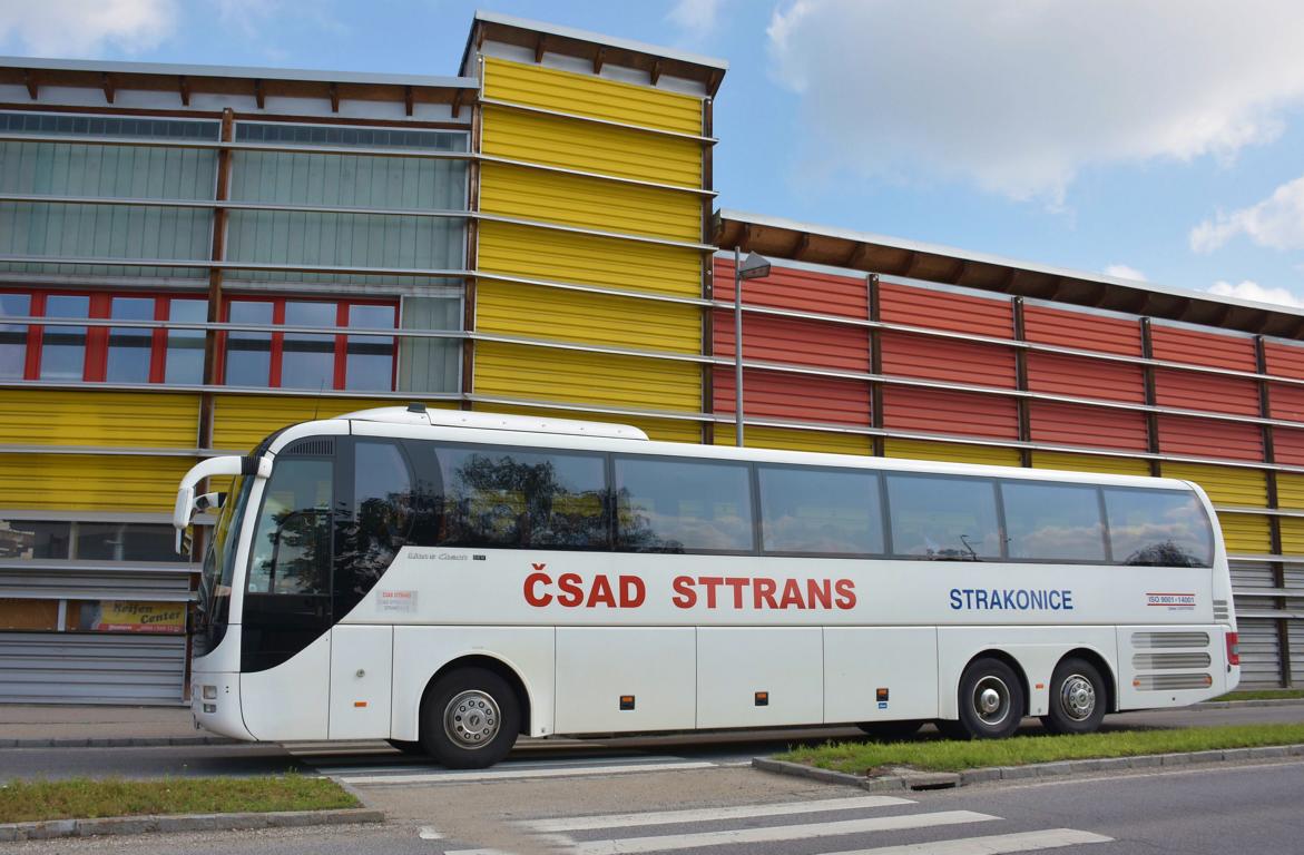 MAN Lion`s Coach von CSAD STTRANS aus der CZ im Mai 2018 in Krems.
