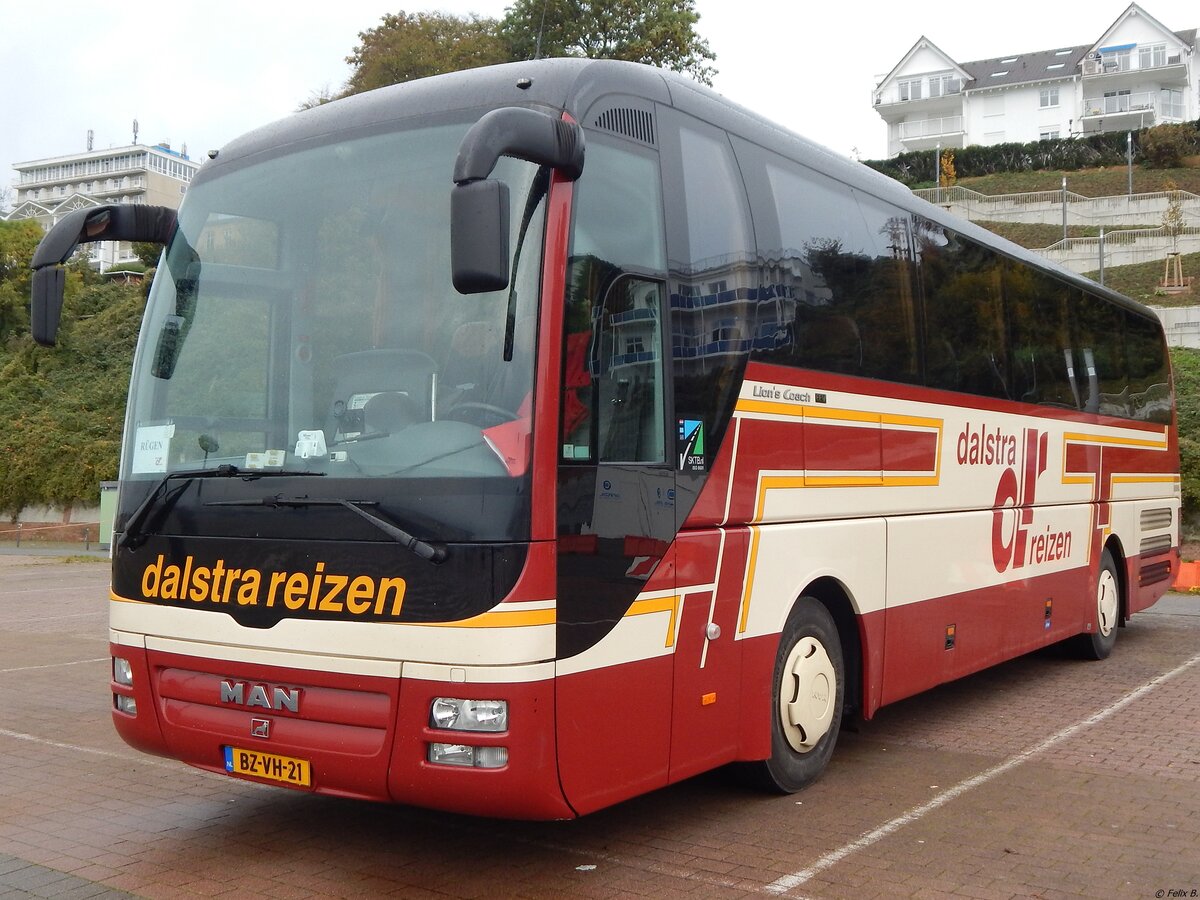 MAN Lion's Coach von Dalstra Reizen aus den Niederlanden im Stadthafen Sassnitz.