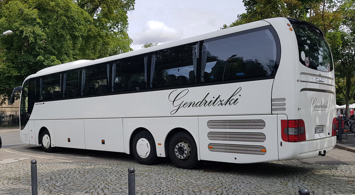 MAN Lion`s Coach des Busunternehmens GENDRITZKI steht im August 2021 in Erfurt