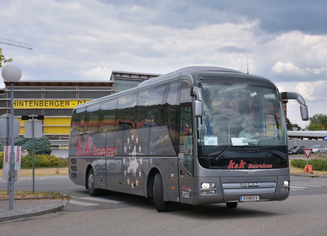 MAN Lion`s Coach von k & k Reisen aus sterreich 2017 in Krems.