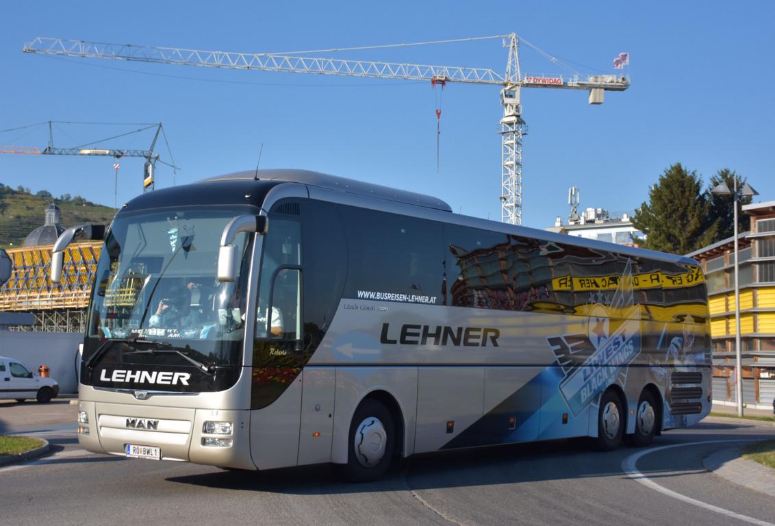 MAN Lion`s Coach von LEHNER Reisen aus sterreich 09/2017 in Krems gesehen.