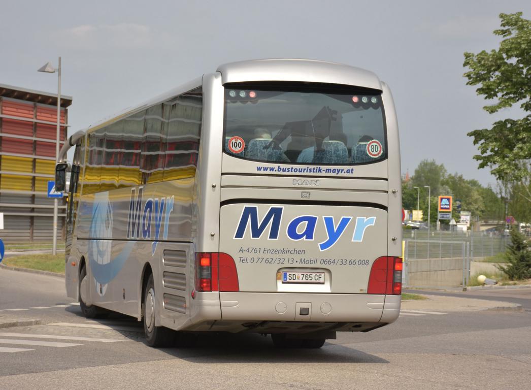 MAN Lion`s Coach von Mayr Reisen aus sterreich im Mai 2018 in Krems.