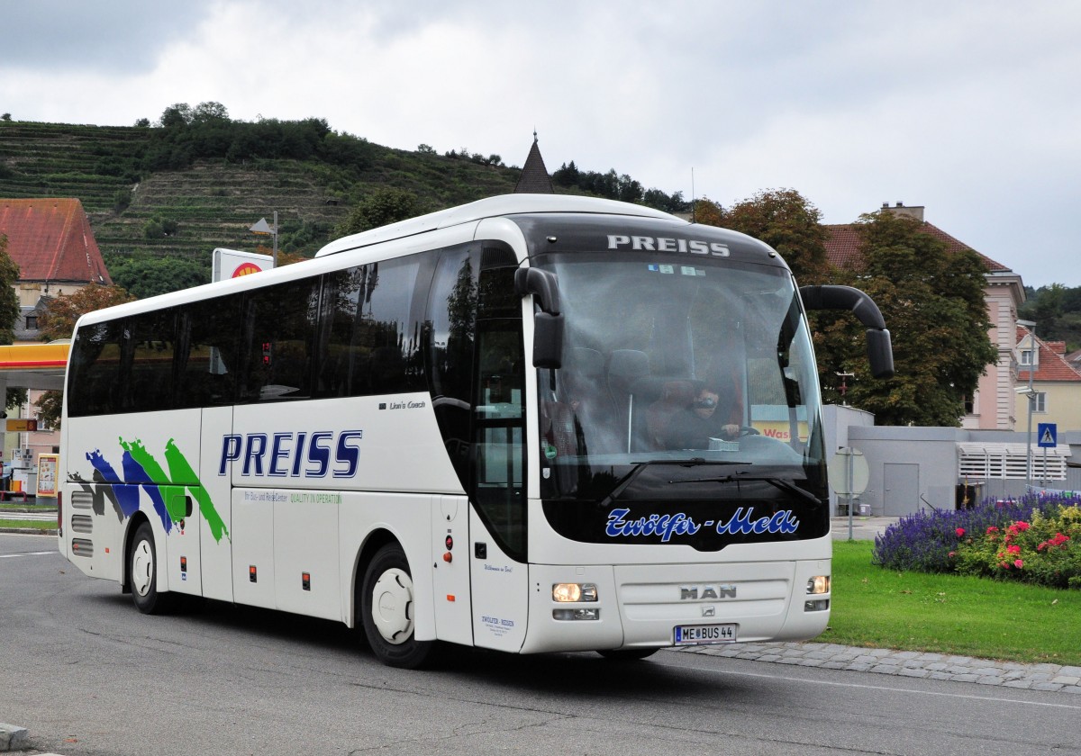 MAN LION`s COACH von PREISS Reisen aus Niedersterreich im September 2013 in Krems gesehen.