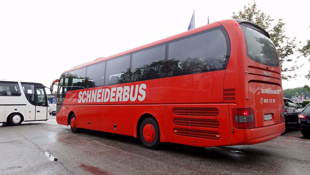MAN Lions Coach von Schneiderbus aus Wien in Krems gesehen.