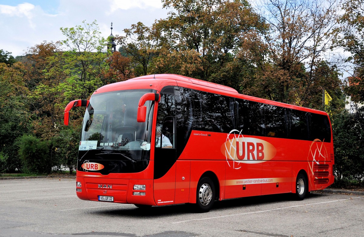 MAN LION`s COACH von URB aus Deutschland im September 2013 in Krems unterwegs.