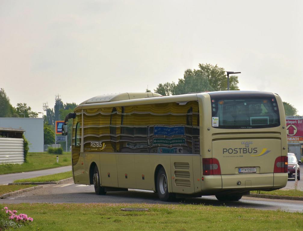 MAN Lion`s Regio,Postbus der ÖBB im Mai 2018 in Krems.