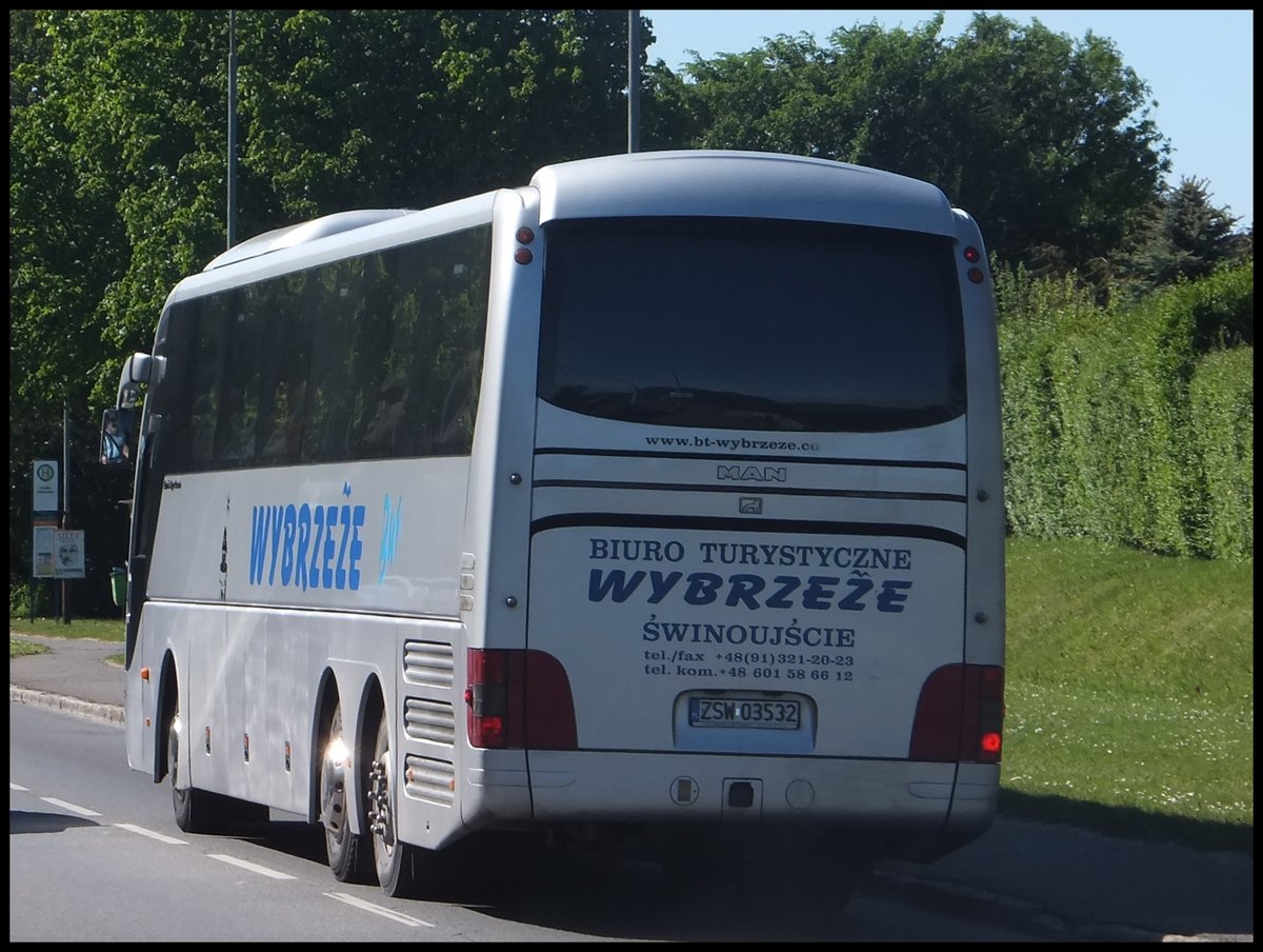 MAN Lion's Top Coach von Wybrzeze aus Polen in Sassnitz.