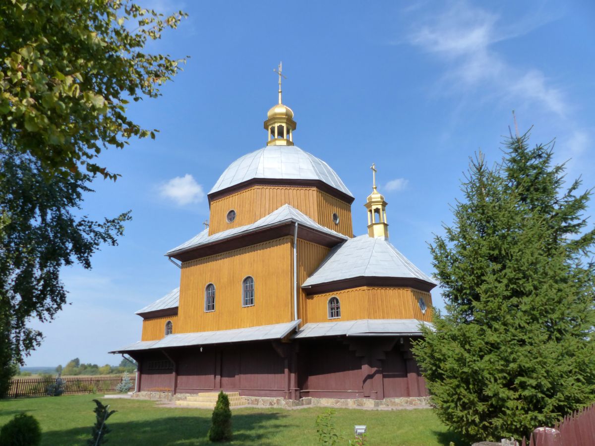 Maria Kirche in Horodzhiv, Ukraine 03-09-2016.

Hemelvaart van de Heilige Maagd Maria kerk in Horodzhiv, Oekrane 03-09-2016.