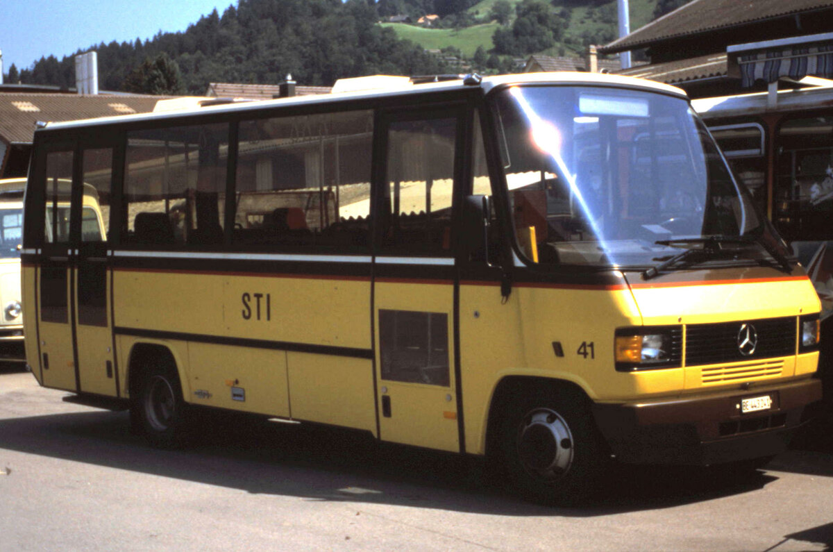 (MB-001) - Aus dem Archiv: STI Thun - Nr. 41/BE 443'241 - Mercedes/Auwrter um 1998 in Thun, Garage