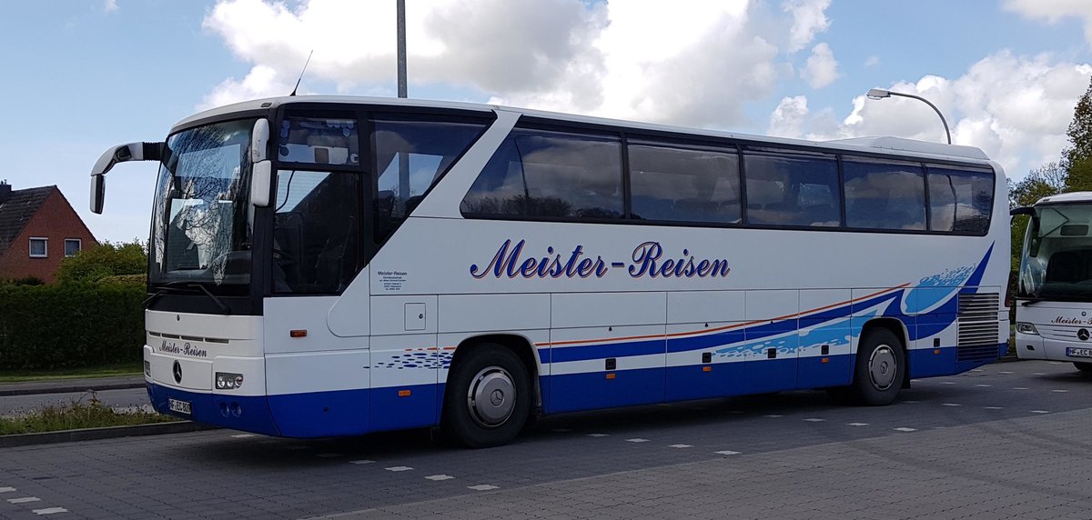 =MB O 350 RHD Tourismo, Bj. 2000, von MEISTER-Reisen steht in Tnning im Mai 2019 