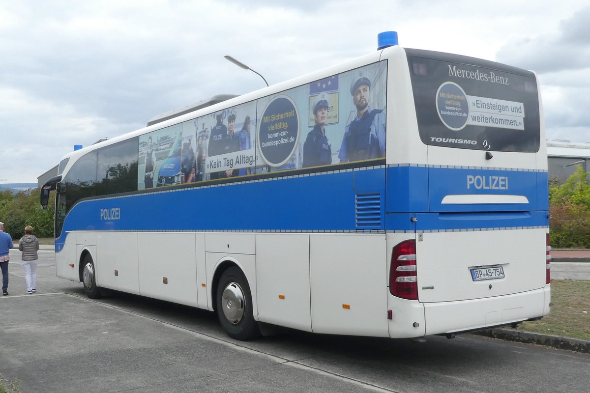 MB Tourismo der Bundespolizei gesehen beim Tag der offenen Tür anl. 60 Jahre Bundespolizei Hünfeld im September 2019