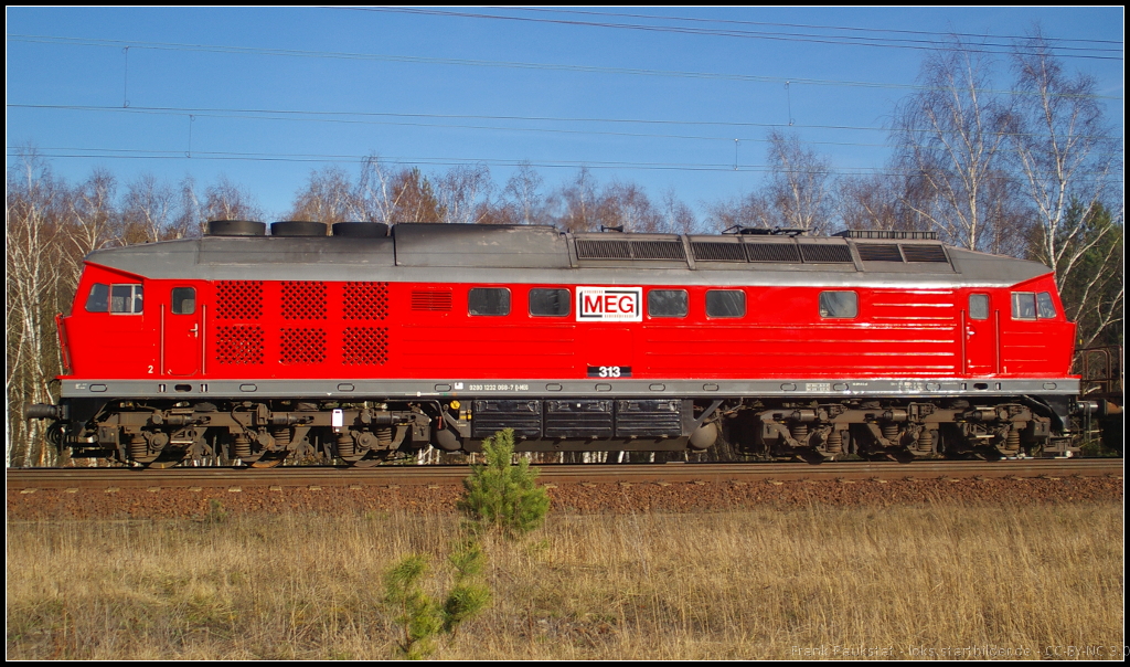 MEG 313 / 232 068-7 in der Profilansicht. Die Lok kam am 20.03.2014 mit Sch�ttgut am 20.03.2014 durch die Berliner Wuhlheide