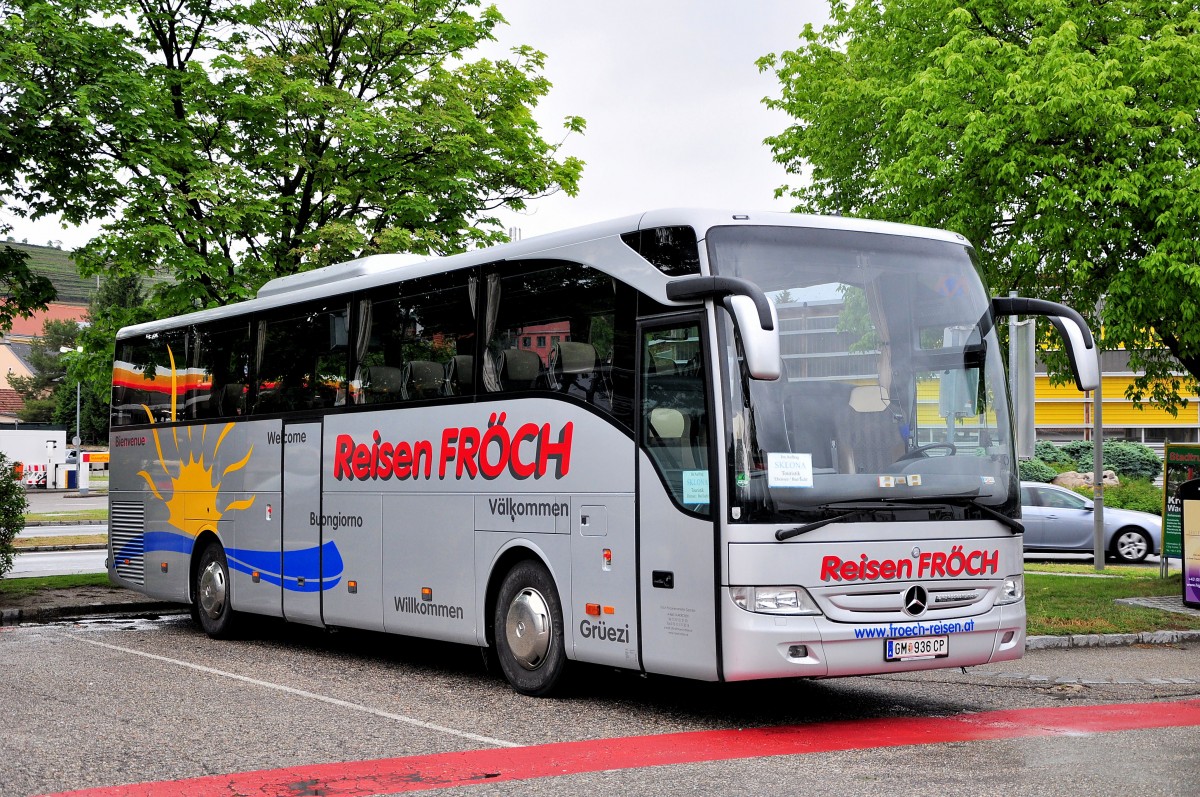 Mercedes Benz Tourismo von Frch Reisen aus sterreich am 17.Mai 2014 in Krems unterwegs.