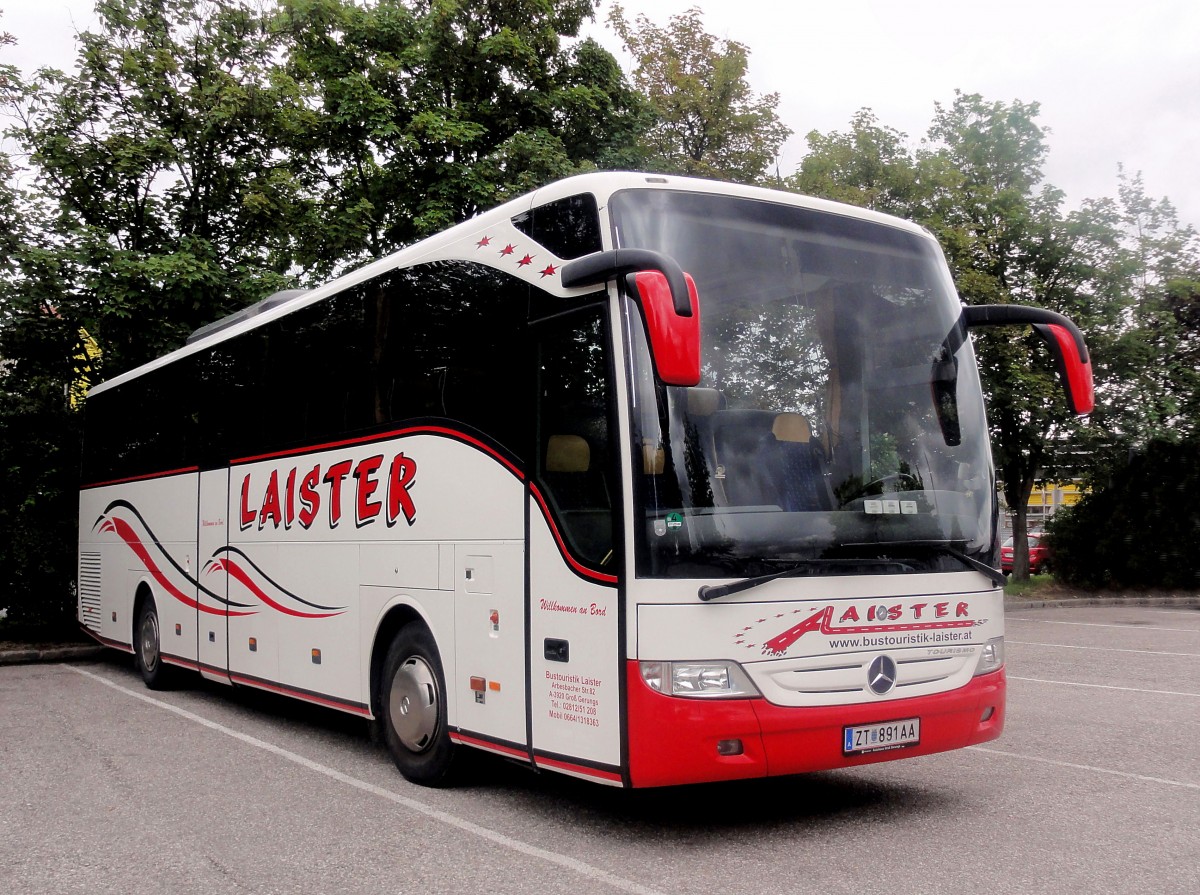MERCEDES BENZ TOURISMO von LAISTER Busreisen aus sterreich am 26.6.2013 in Krems an der Donau.