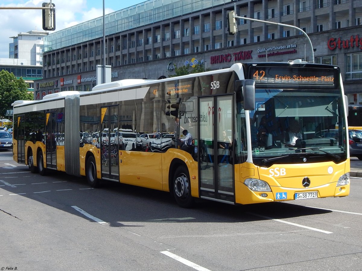 Mercedes CapaCity der SSB in Stuttgart.