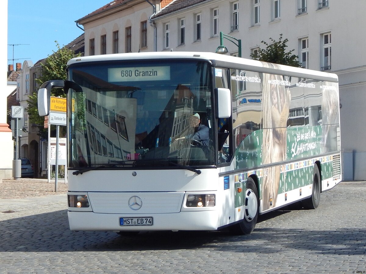 Mercedes Integro von Becker-Strelitz Reisen aus Deutschland in Neustrelitz.