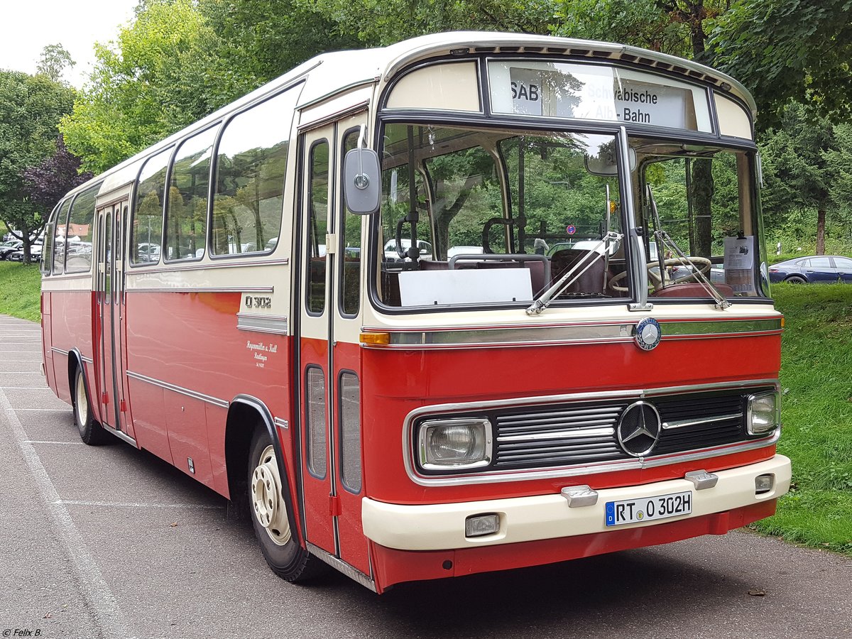 Mercedes O 302 der Reutlinger Stadtverkehrsgesellschaft mbH.