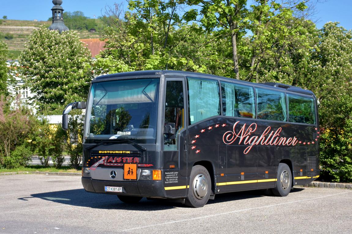 Mercedes O 404  Nightliner  von der Bustouristik Laister aus Niedersterreich in Krems.