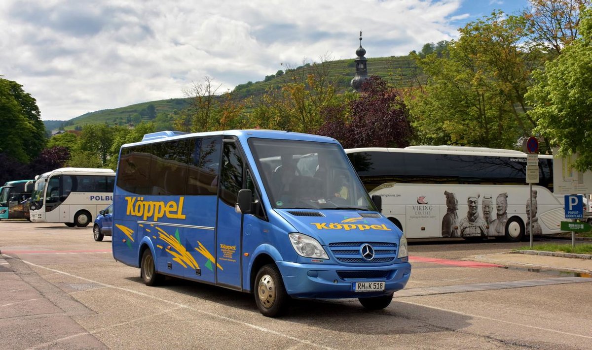 Mercedes Sprinter von Kppel Reisen aus der BRD 2018 in Krems gesehen.
