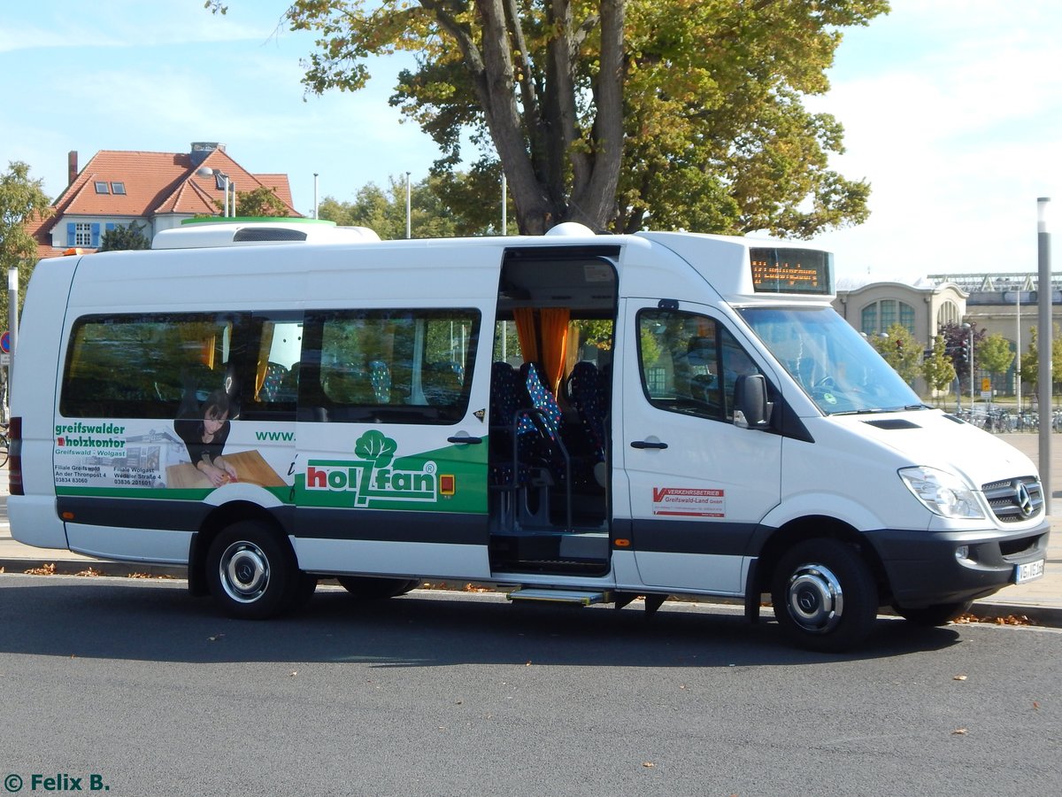 Mercedes Sprinter der Verkehrsbetrieb Greifswald-Land GmbH in Greifswald.
