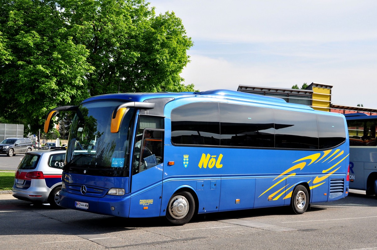 Mercedes Tourino vom NÖL (Niederösterreichisches Landesreisebüro) am 8.5.2015 in Krems gesehen.