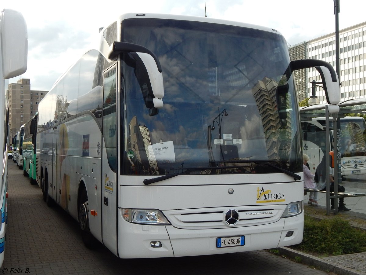 Mercedes Tourismo von Auriga Tours aus Italien in Berlin.