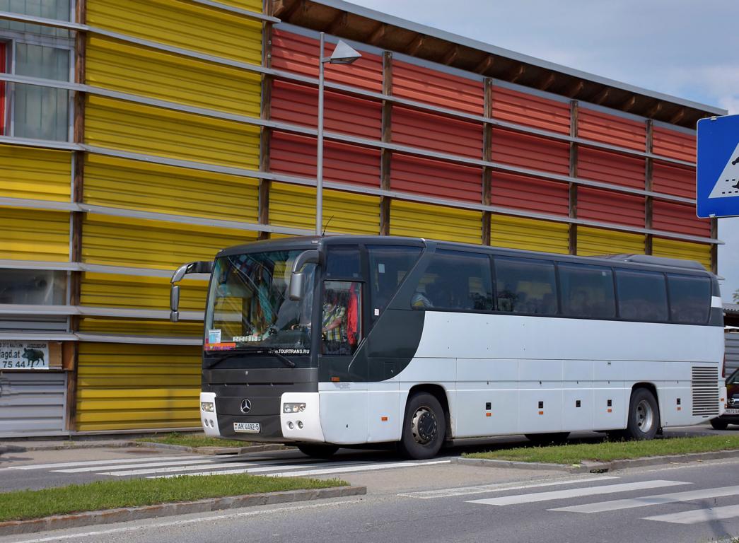 Mercedes Tourismo aus Ru in Krems.