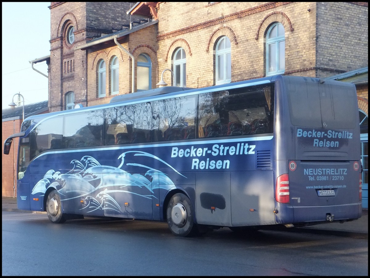 Mercedes Tourismo von Becker-Strelitz Reisen aus Deutschland in Bergen.