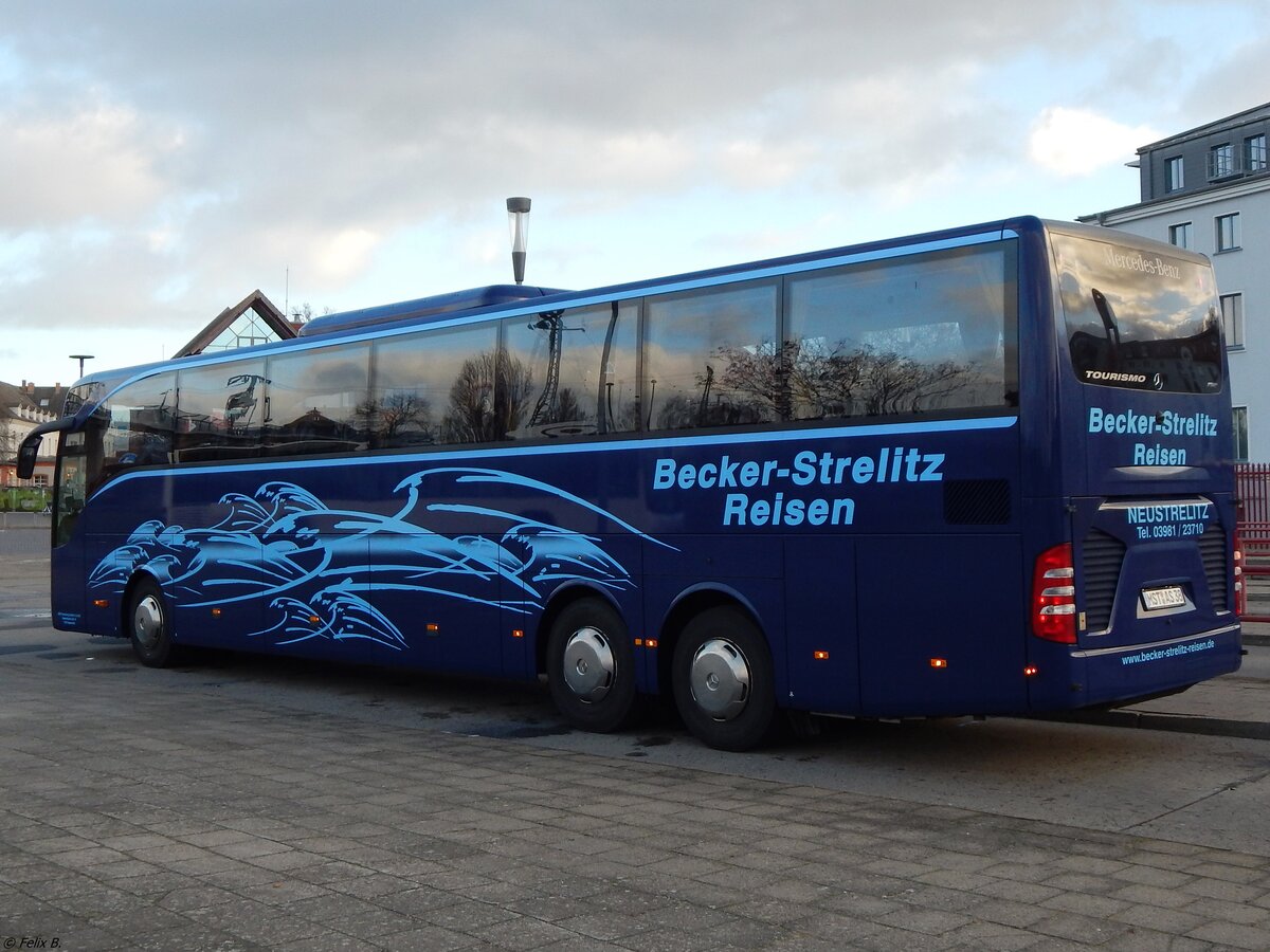Mercedes Tourismo von Becker-Strelitz Reisen aus Deutschland in Neubrandenburg. 