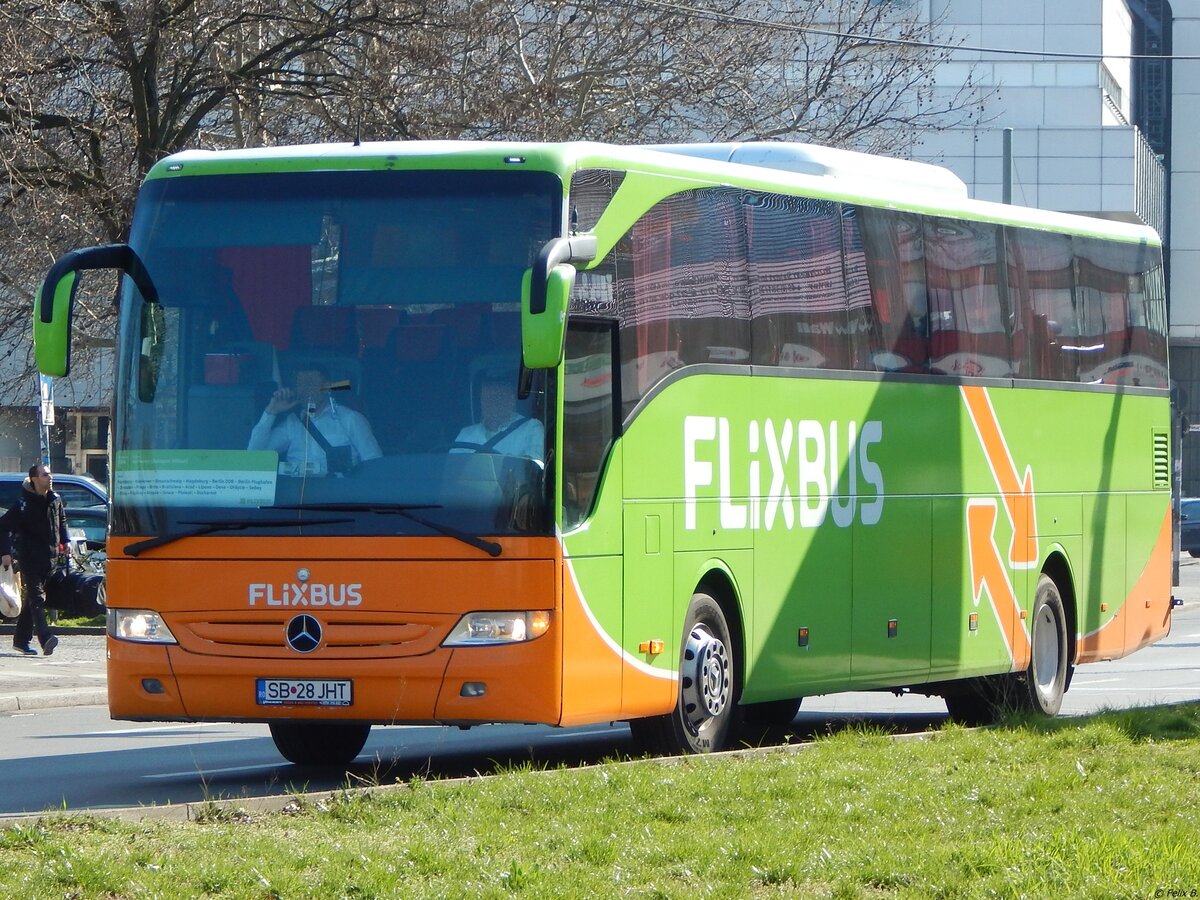 Mercedes Tourismo von Flixbus aus Rumänien in Berlin.