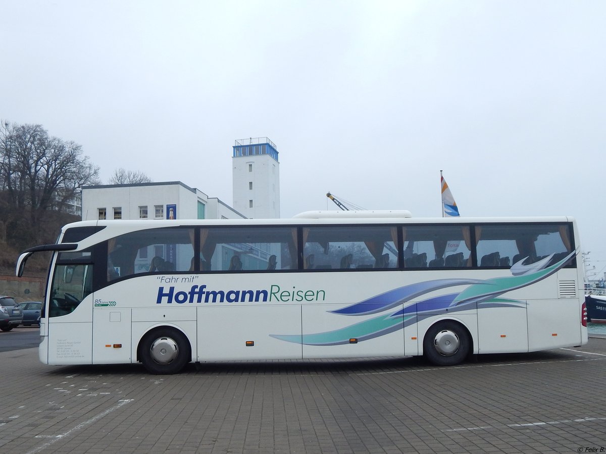 Mercedes Tourismo von Hoffmann Reisen aus Deutschland im Stadthafen Sassnitz.