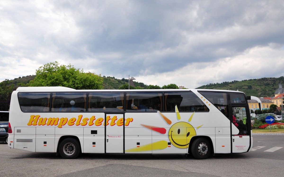 Mercedes Tourismo von Humpelstetter Reisen aus Niedersterreich im Juni 2015 in Krems.