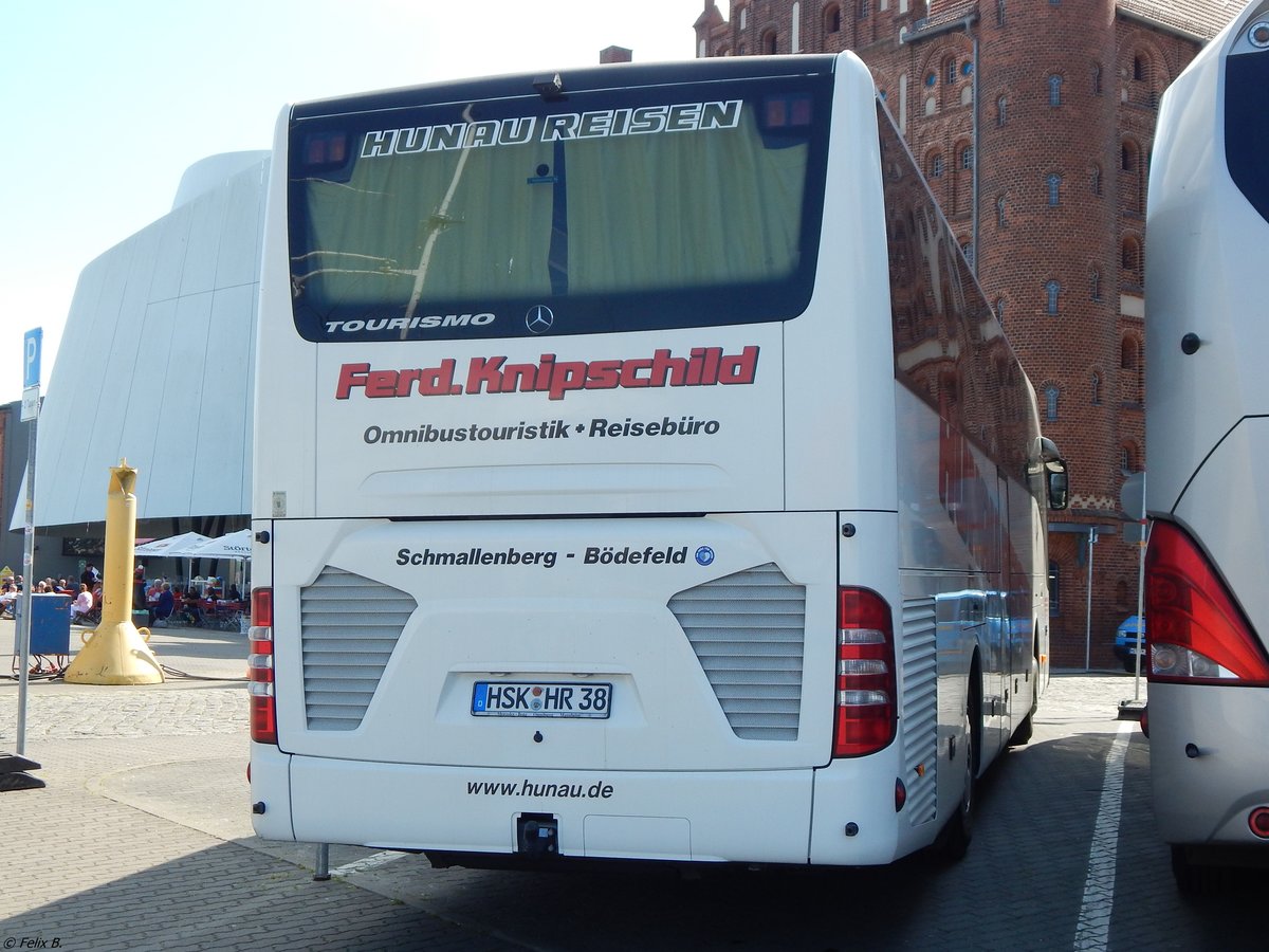 Mercedes Tourismo von Hunau Reisen -Knipschild aus Deutschland in Stralsund. 