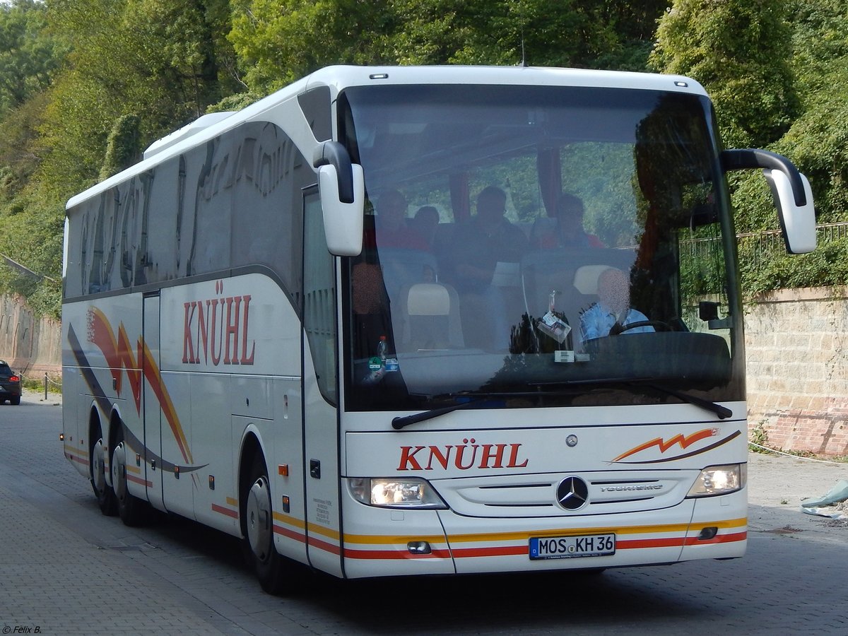 Mercedes Tourismo von Knühl aus Deutschland im Stadthafen Sassnitz.