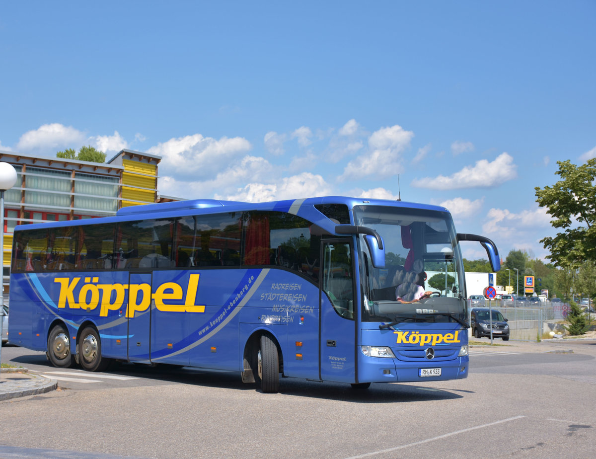Mercedes Tourismo von Kppel Reisen aus der BRD 2017 in Krems.